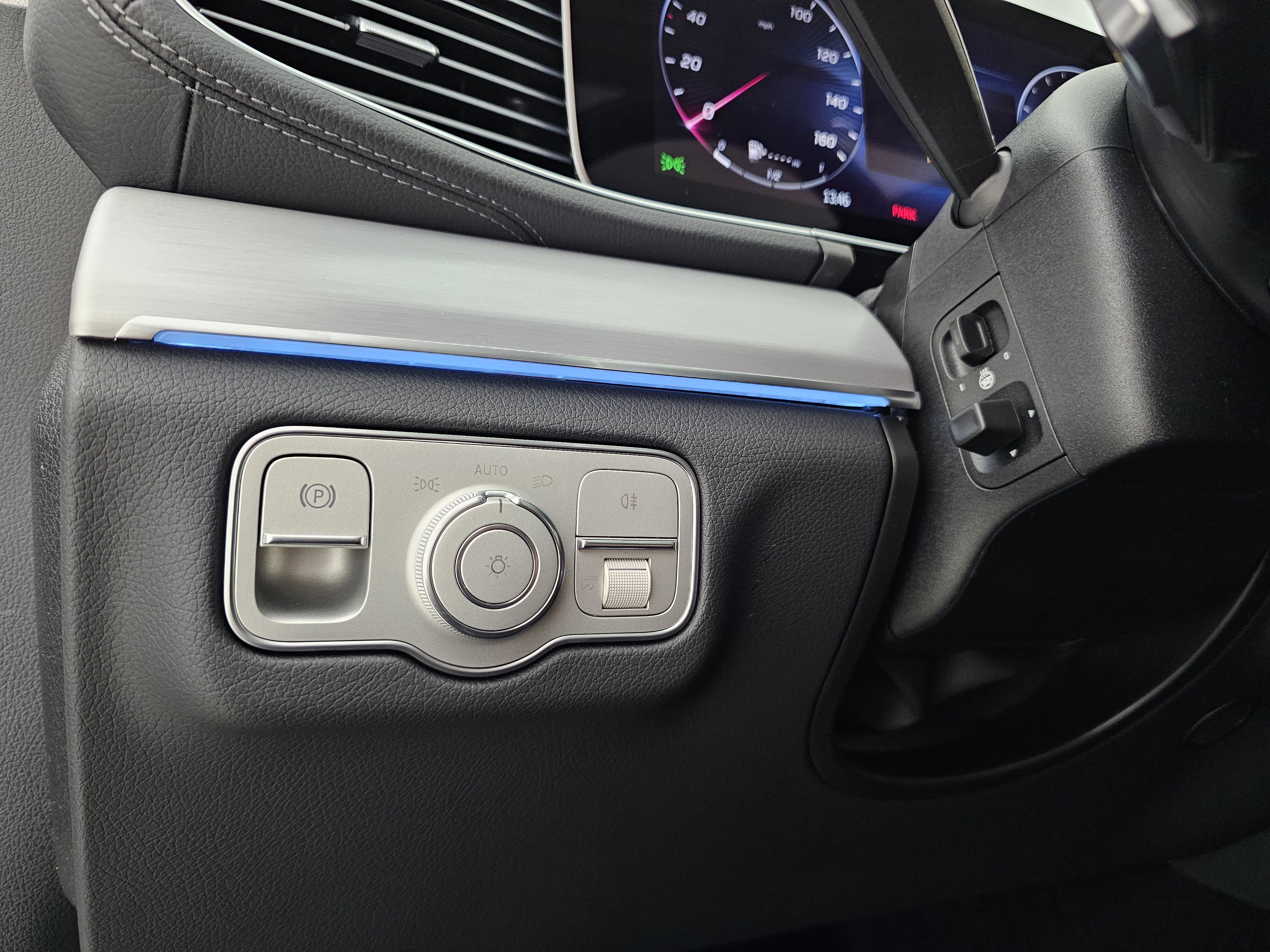 New 2026 Mercedes-Benz GLS 450 4MATIC image 9