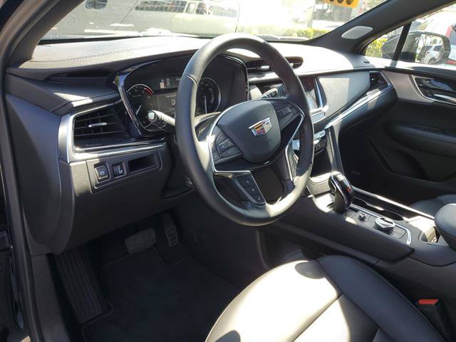 Certified 2025 Cadillac XT5 Premium Luxury FWD image 41