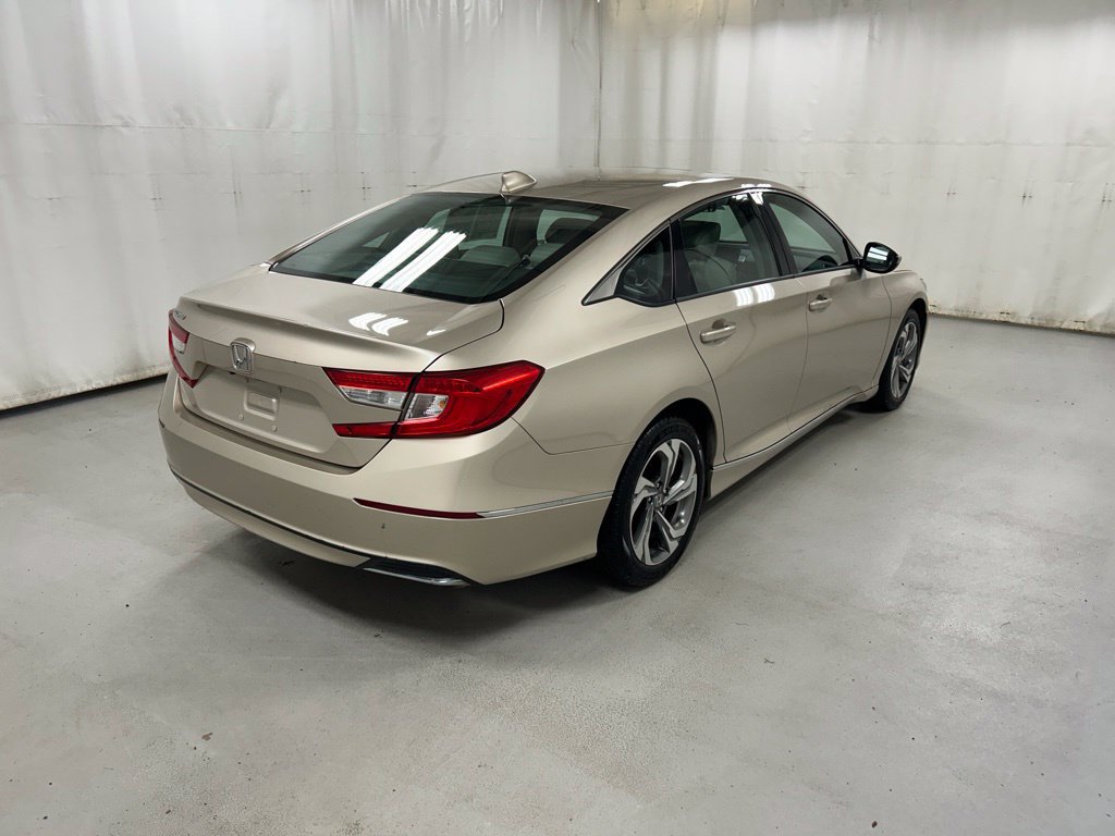 Used 2018 Honda Accord EX image 5