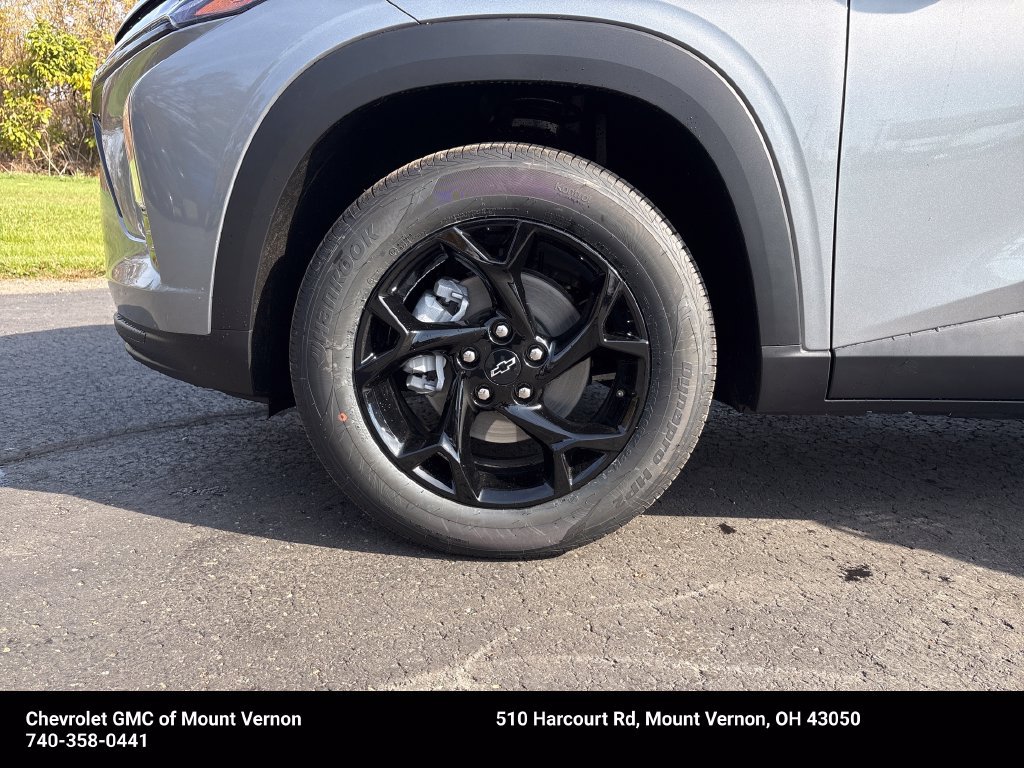 New 2026 Chevrolet Trax LT w/ Midnight Edition FWD image 23