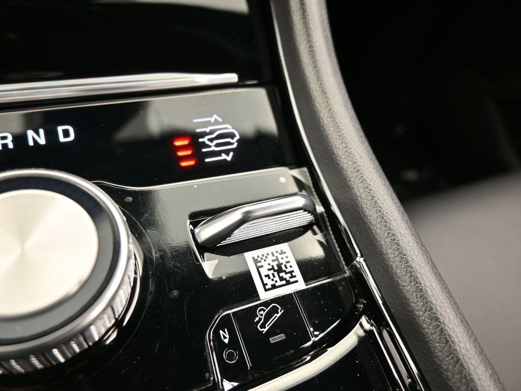 Used 2024 Jeep Grand Cherokee Overland w/ Luxury Tech Group IV image 35