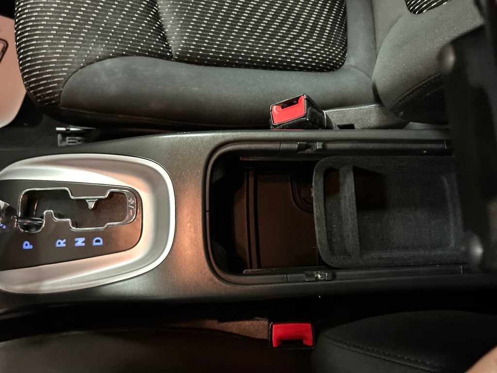 Used 2020 Dodge Journey SE w/ Blacktop Package FWD image 20