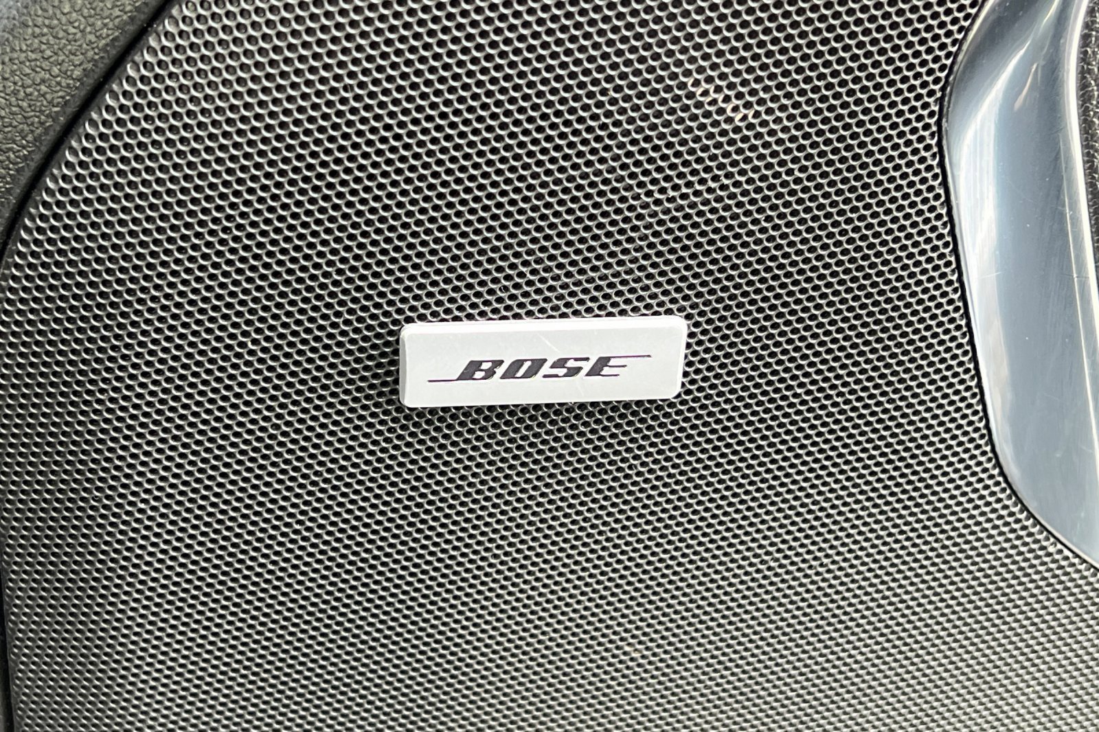 Used 2022 Chevrolet Suburban Z71 image 42