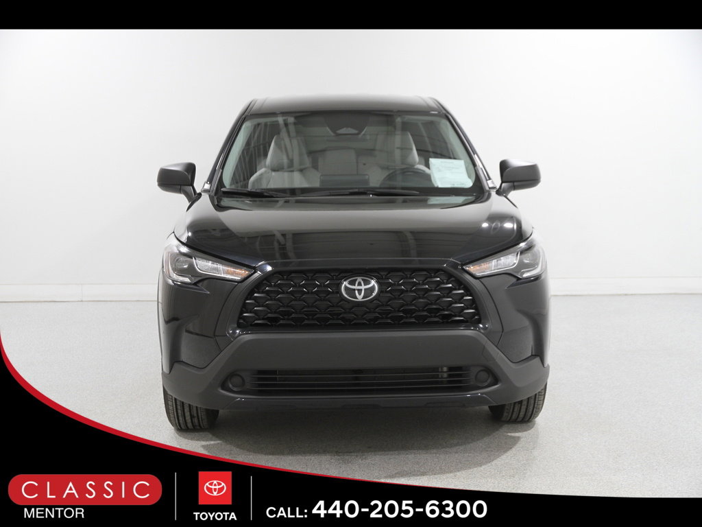 Certified 2025 Toyota Corolla Cross L image 2