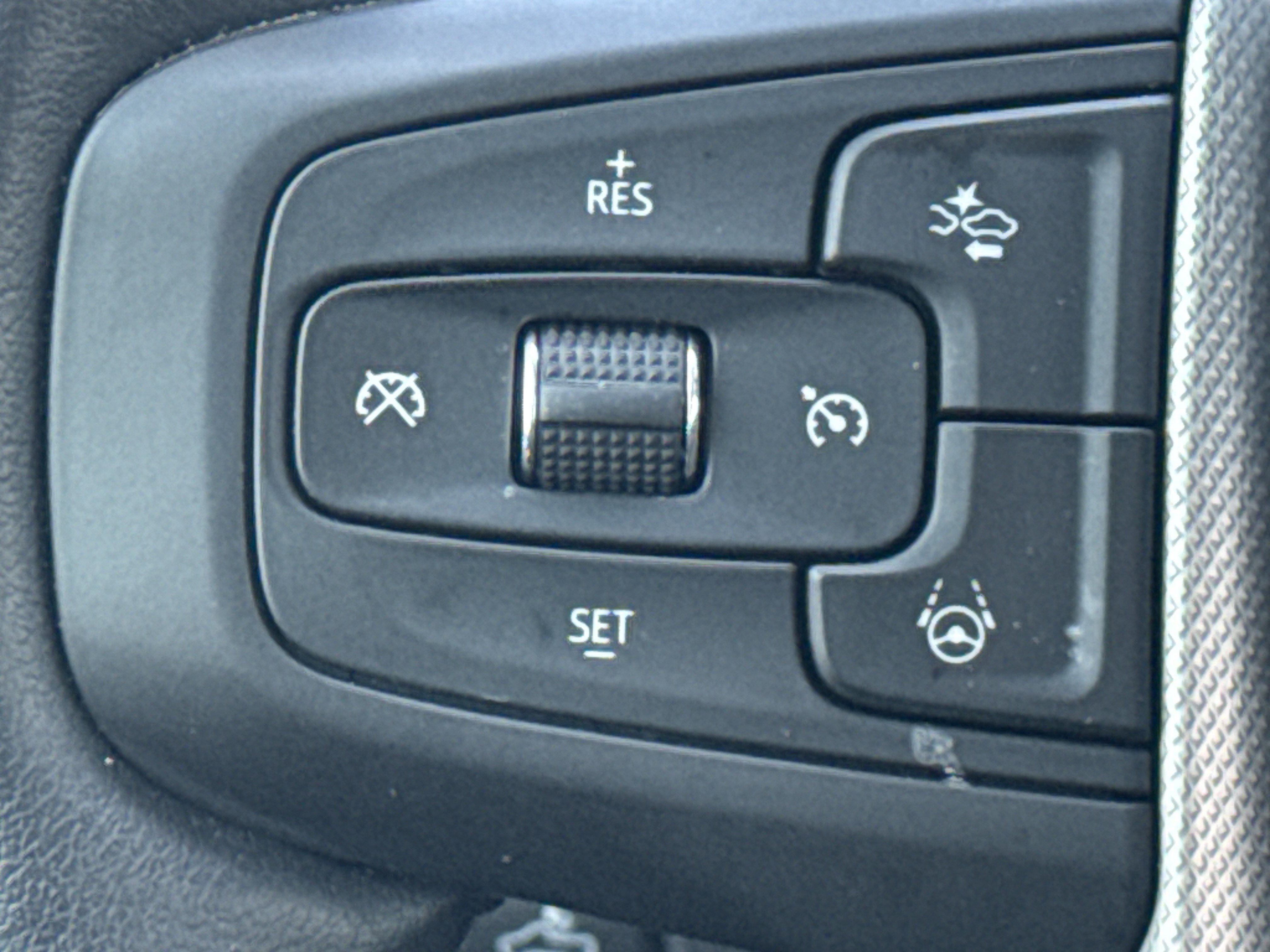 Used 2024 GMC Sierra 1500 Denali AWD/4WD image 19