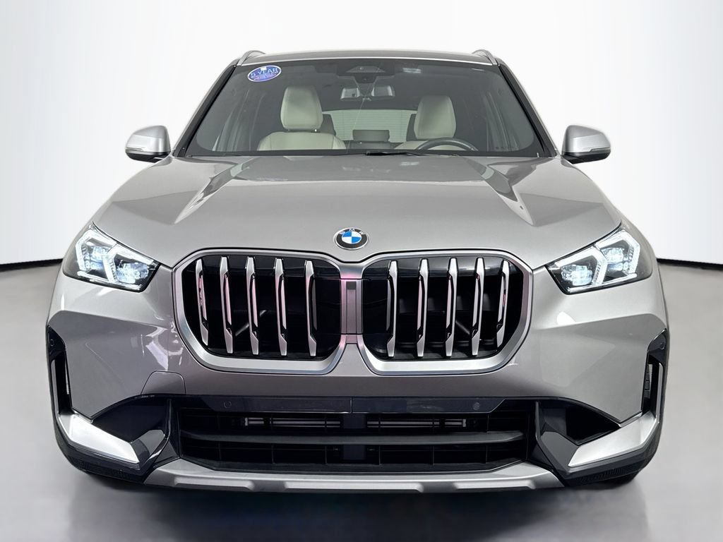Used 2024 BMW X1 xDrive28i w/ Convenience Package AWD/4WD image 2