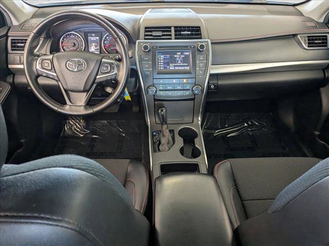 Used 2016 Toyota Camry SE image 15