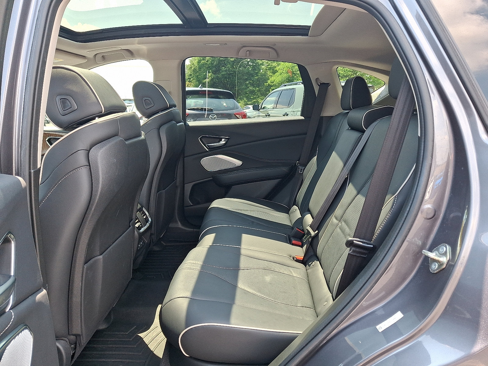 Used 2020 Acura RDX AWD w/ Advance Package image 10