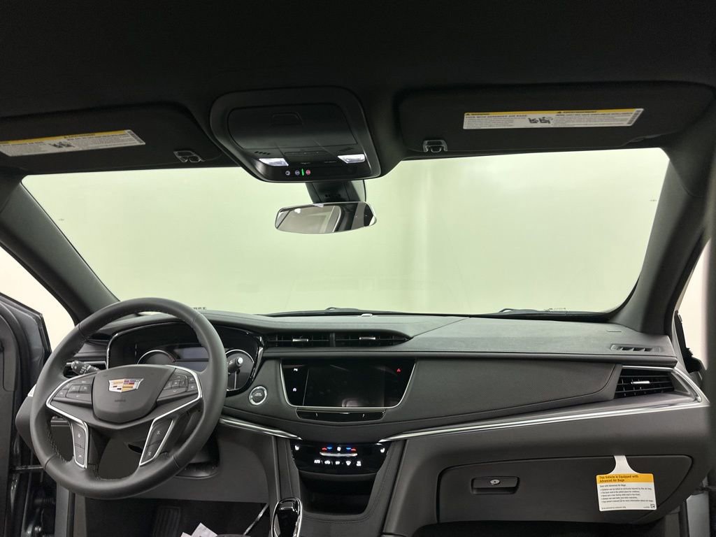 New 2025 Cadillac XT5 Luxury image 22