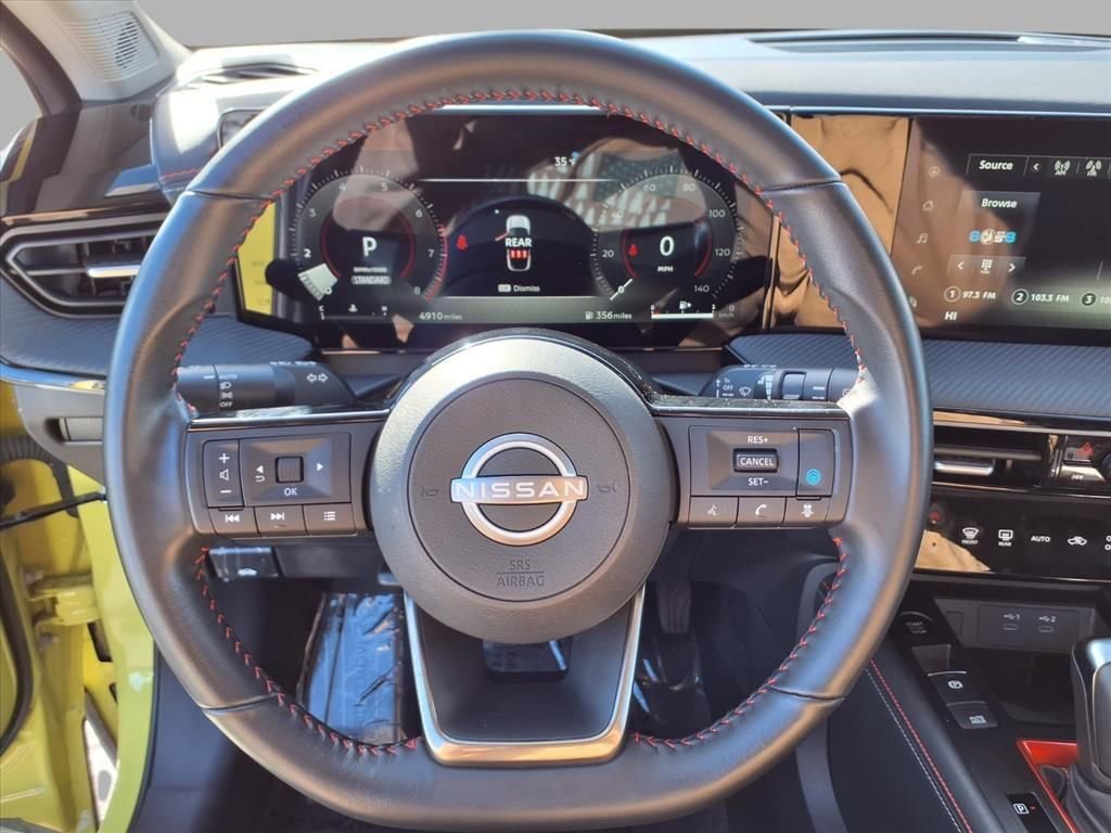 Certified 2025 Nissan Kicks SR image 13