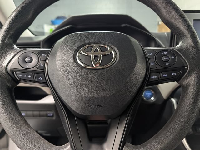 Used 2022 Toyota RAV4 XLE w/ Convenience Package AWD/4WD image 17