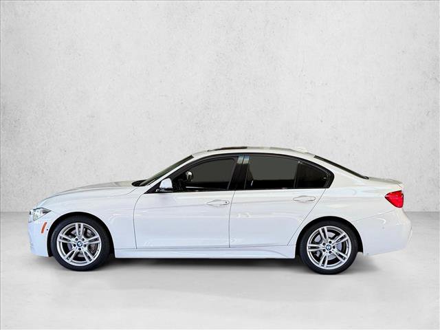 Used 2018 BMW 340i Sedan w/ Executive Package RWD image 4