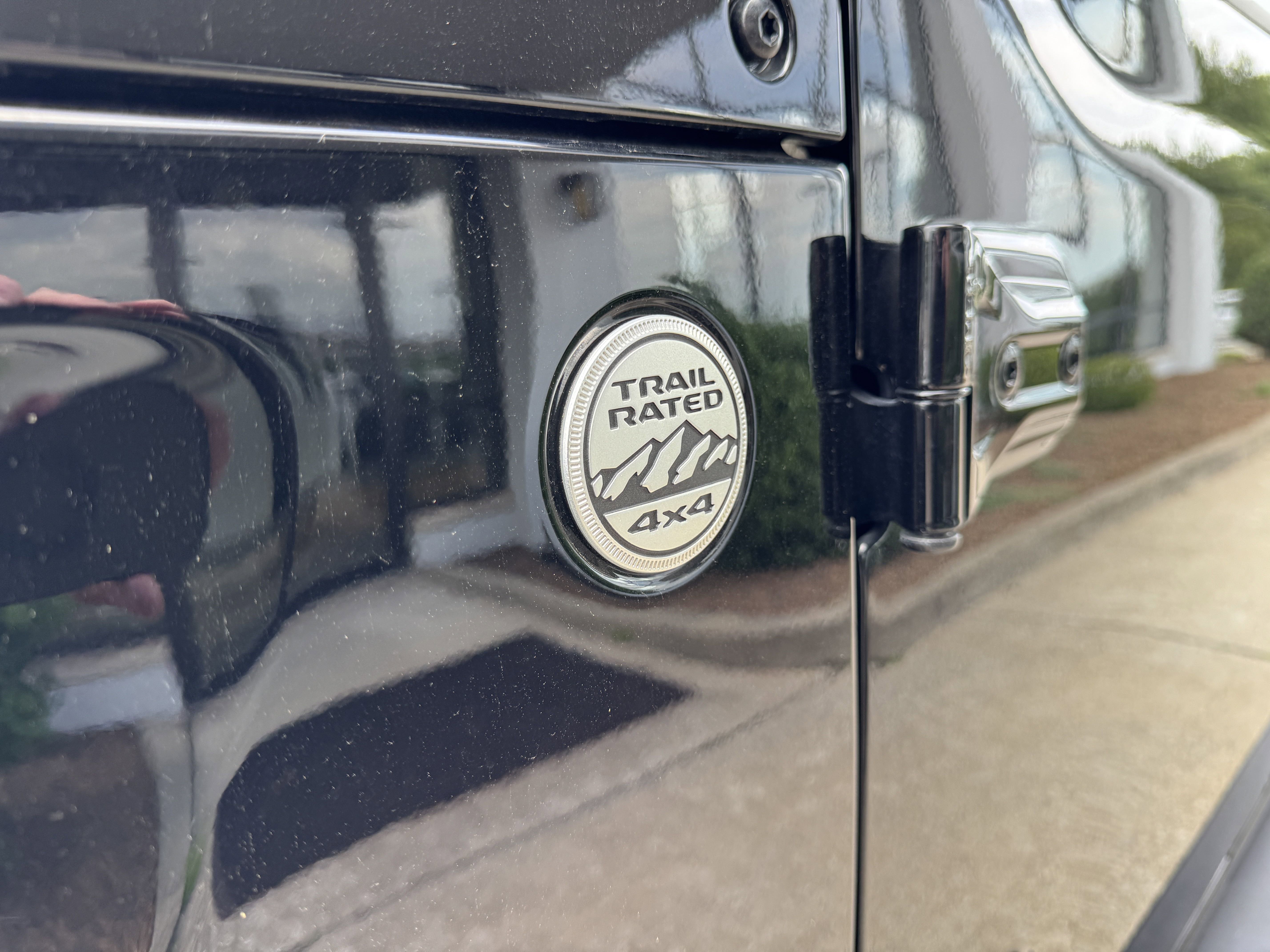 New 2024 Jeep Wrangler Sahara w/ Technology Group image 18