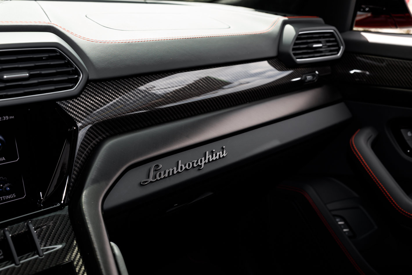 Used 2024 Lamborghini Urus S AWD/4WD image 37