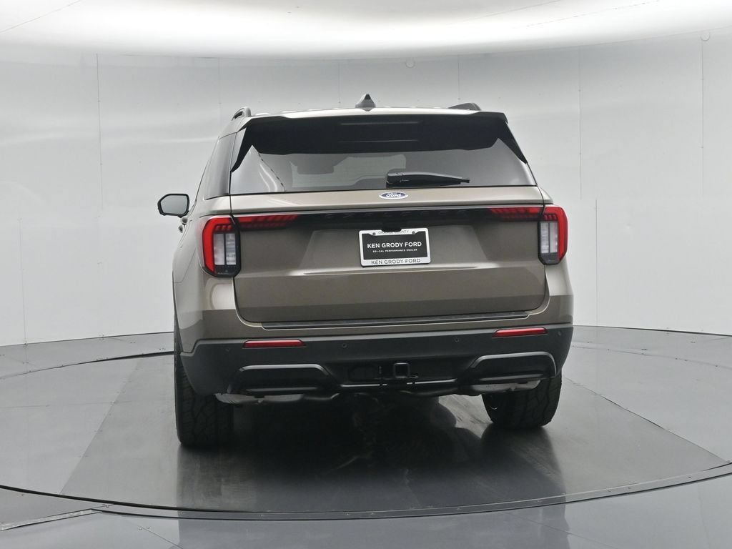 New 2026 Ford Explorer ST-Line w/ ST-Line Street Pack RWD image 28