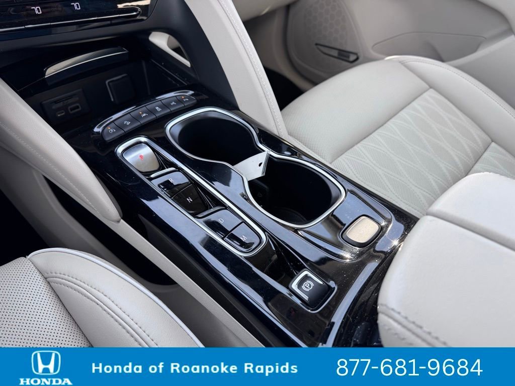 Used 2023 Buick Envision Avenir image 36