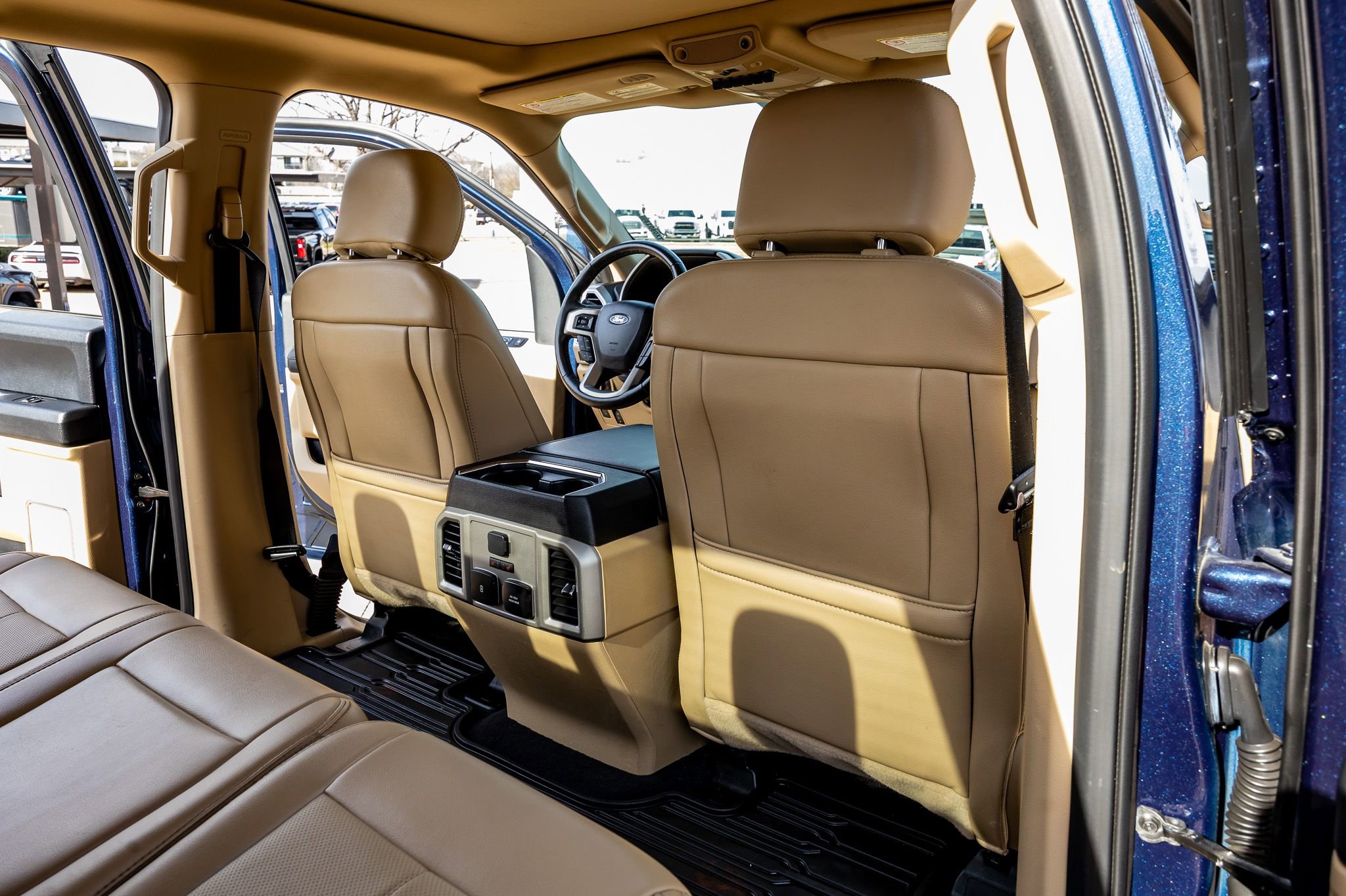 Used 2020 Ford F350 Lariat w/ Lariat Ultimate Package image 31