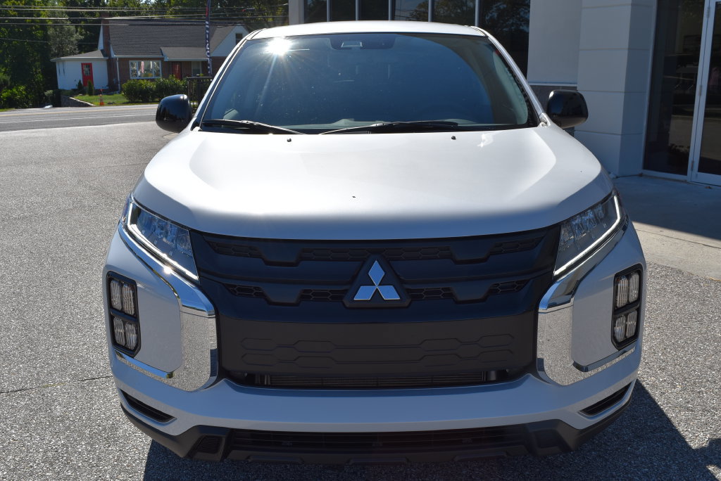 New 2027 Mitsubishi Outlander Sport LE AWD/4WD image 3