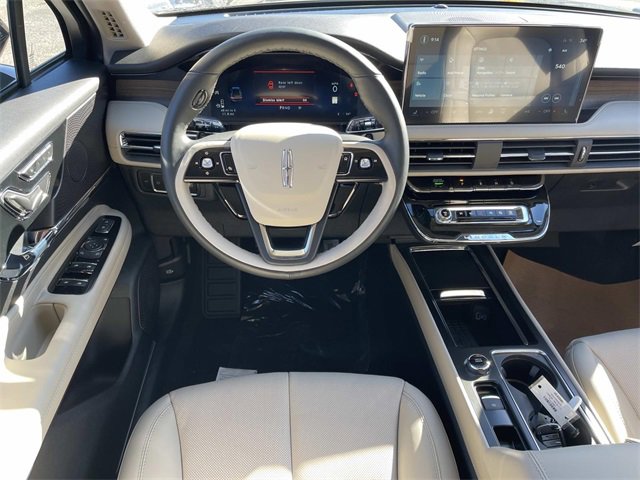 New 2026 Lincoln Corsair Reserve w/ Jet Appearance Package image 14