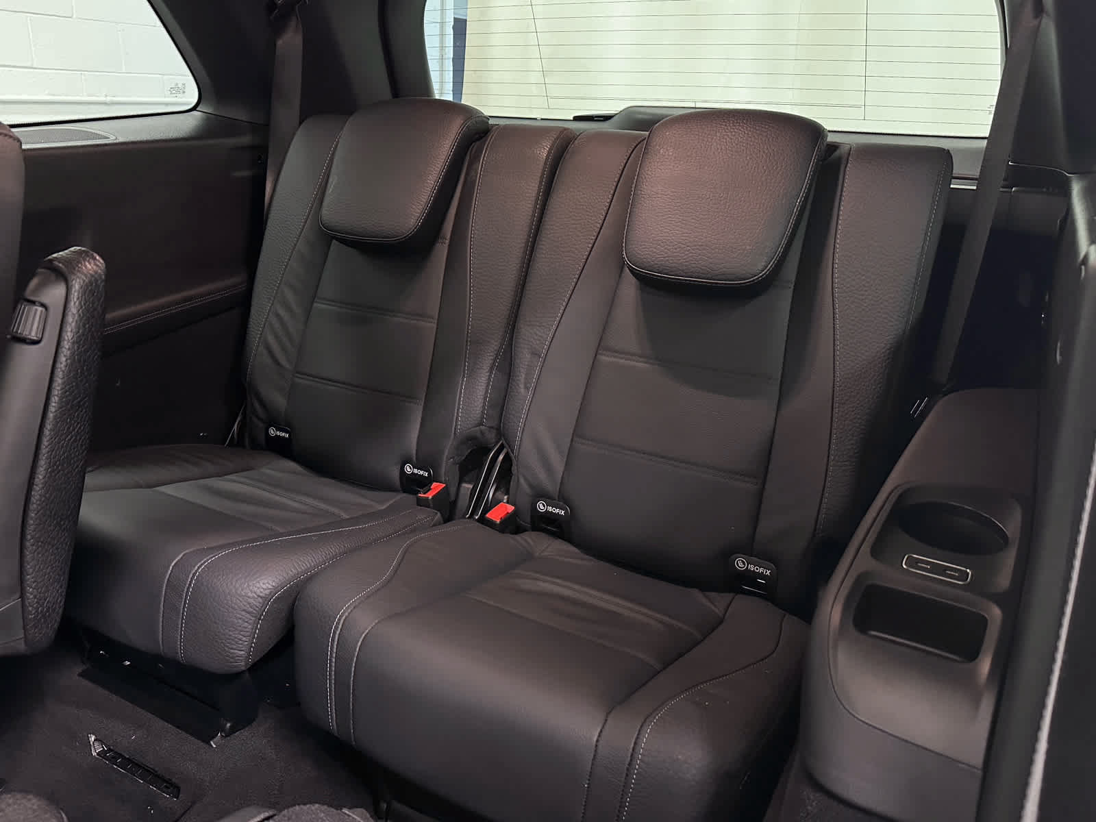 Used 2024 Mercedes-Benz GLS 450 4MATIC image 16