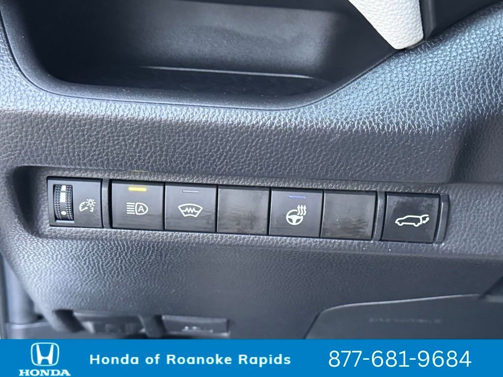 Used 2023 Toyota RAV4 XLE Premium image 30
