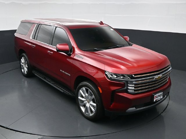 Used 2022 Chevrolet Suburban High Country AWD/4WD image 35