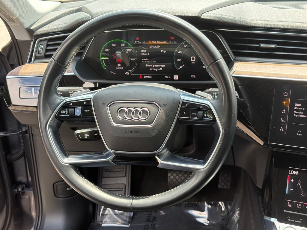 Used 2019 Audi e-tron Premium Plus AWD/4WD image 24
