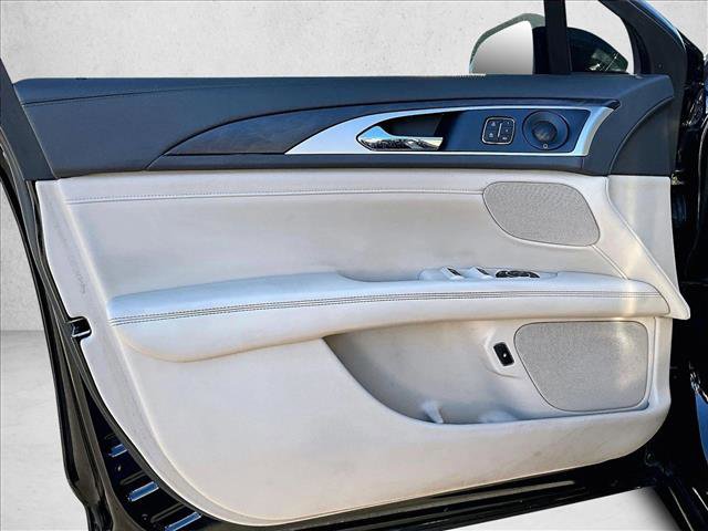 Used 2020 Lincoln MKZ Reserve image 18