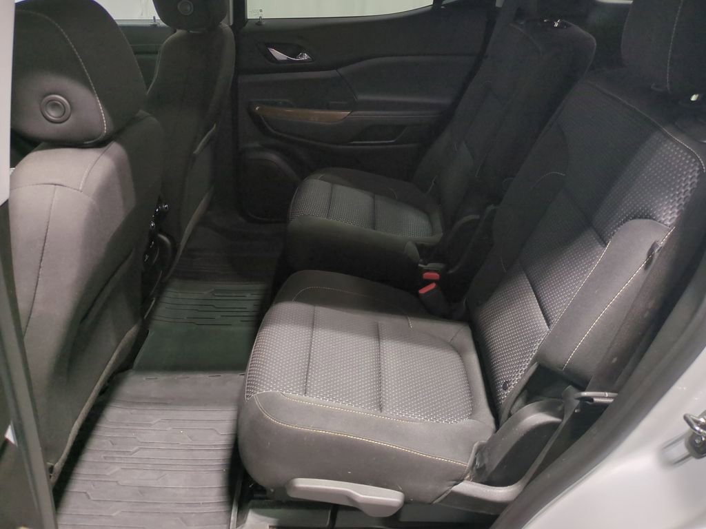 Used 2023 GMC Acadia SLE w/ Driver Convenience Package image 19