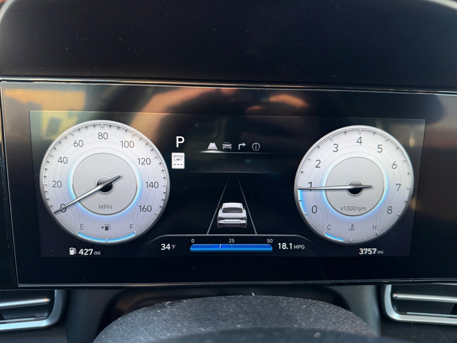 New 2025 Hyundai Elantra SEL image 33