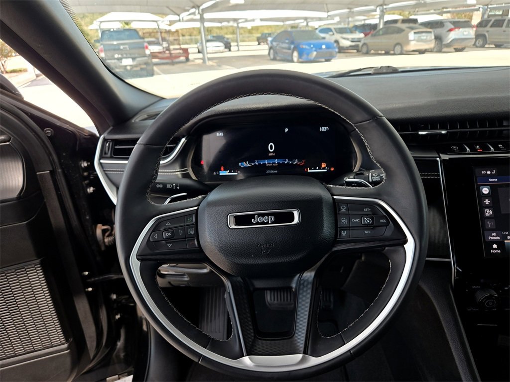 Used 2023 Jeep Grand Cherokee L Laredo image 14