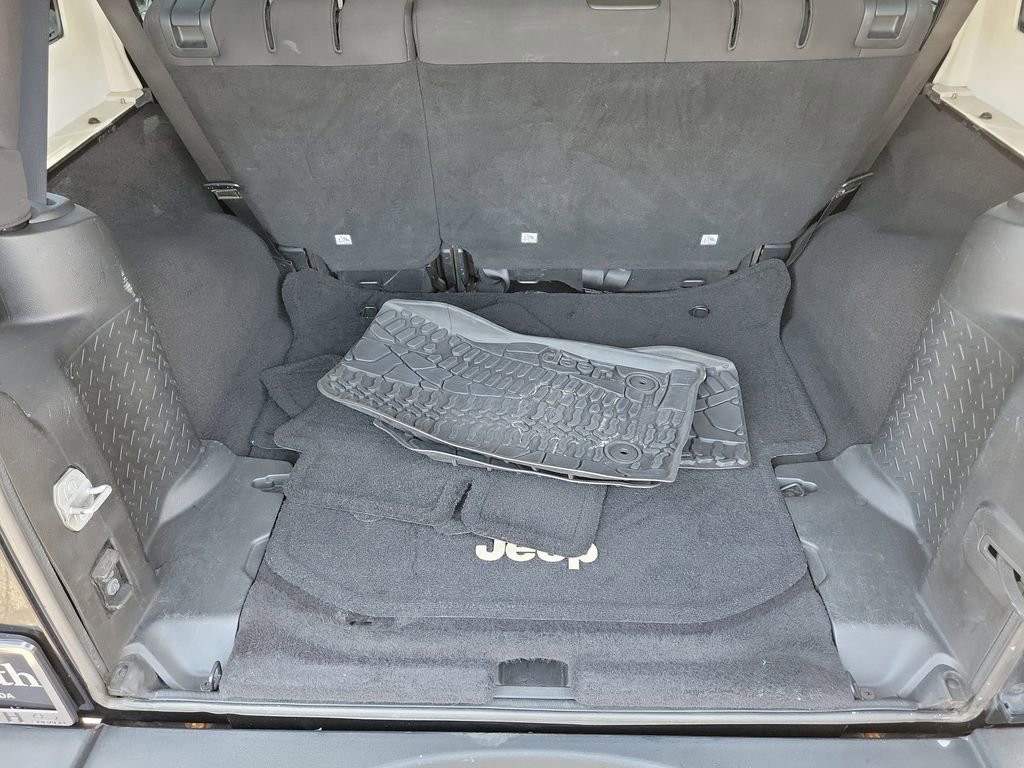 Used 2015 Jeep Wrangler Unlimited Sport w/ Quick Order Package 24S image 8