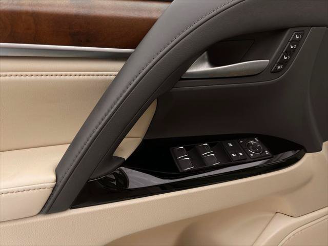 Certified 2021 Lexus LX 570 4WD w/ Luxury Package image 23