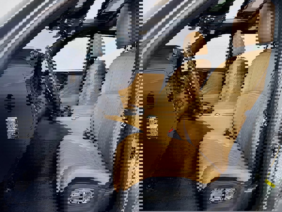 Used 2024 Lexus LS 500 w/ Interior Upgrade Package image 27