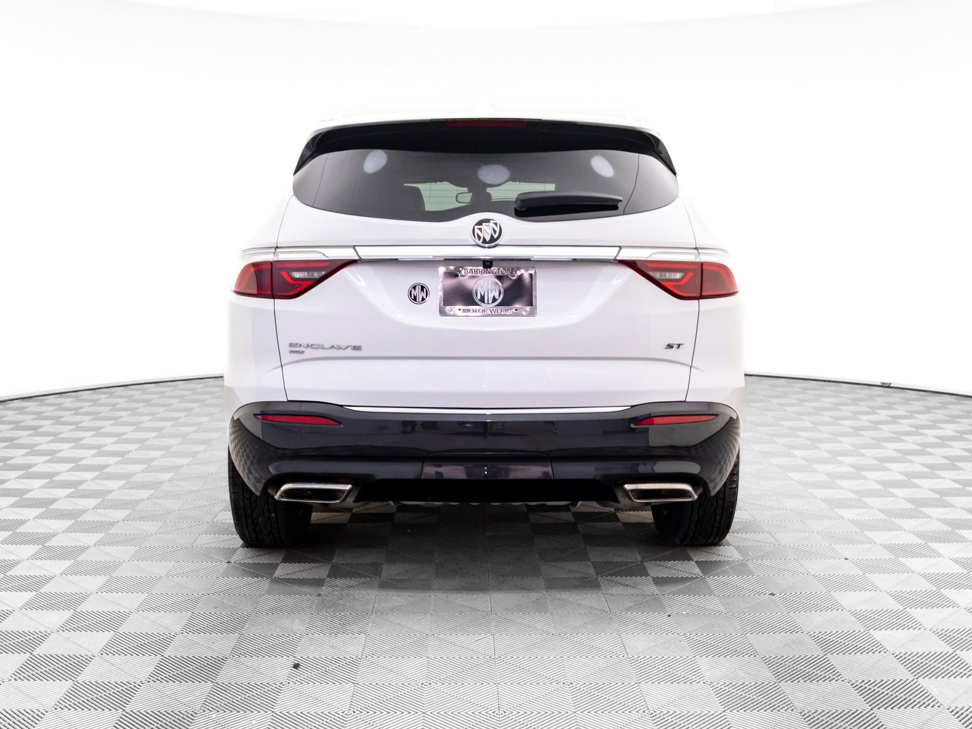 Used 2023 Buick Enclave Essence w/ Experience Buick Package image 5