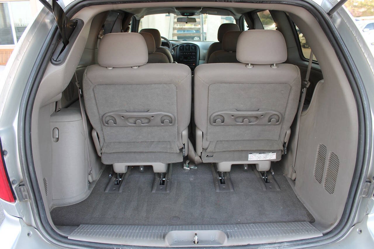 Used 2003 Dodge Grand Caravan Sport FWD image 25