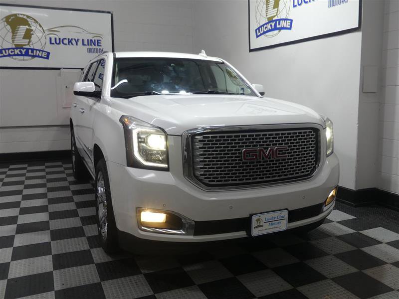 Used 2017 GMC Yukon Denali AWD/4WD image 5