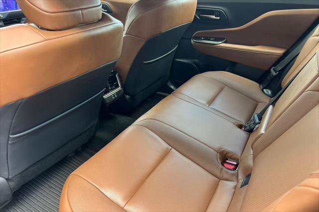 Certified 2025 Toyota Crown Signia w/ Advanced Technology Package image 4