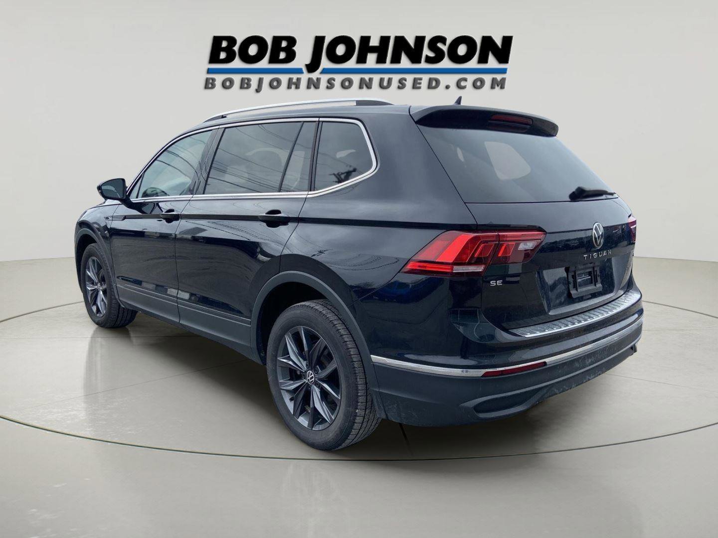 Used 2023 Volkswagen Tiguan SE image 5