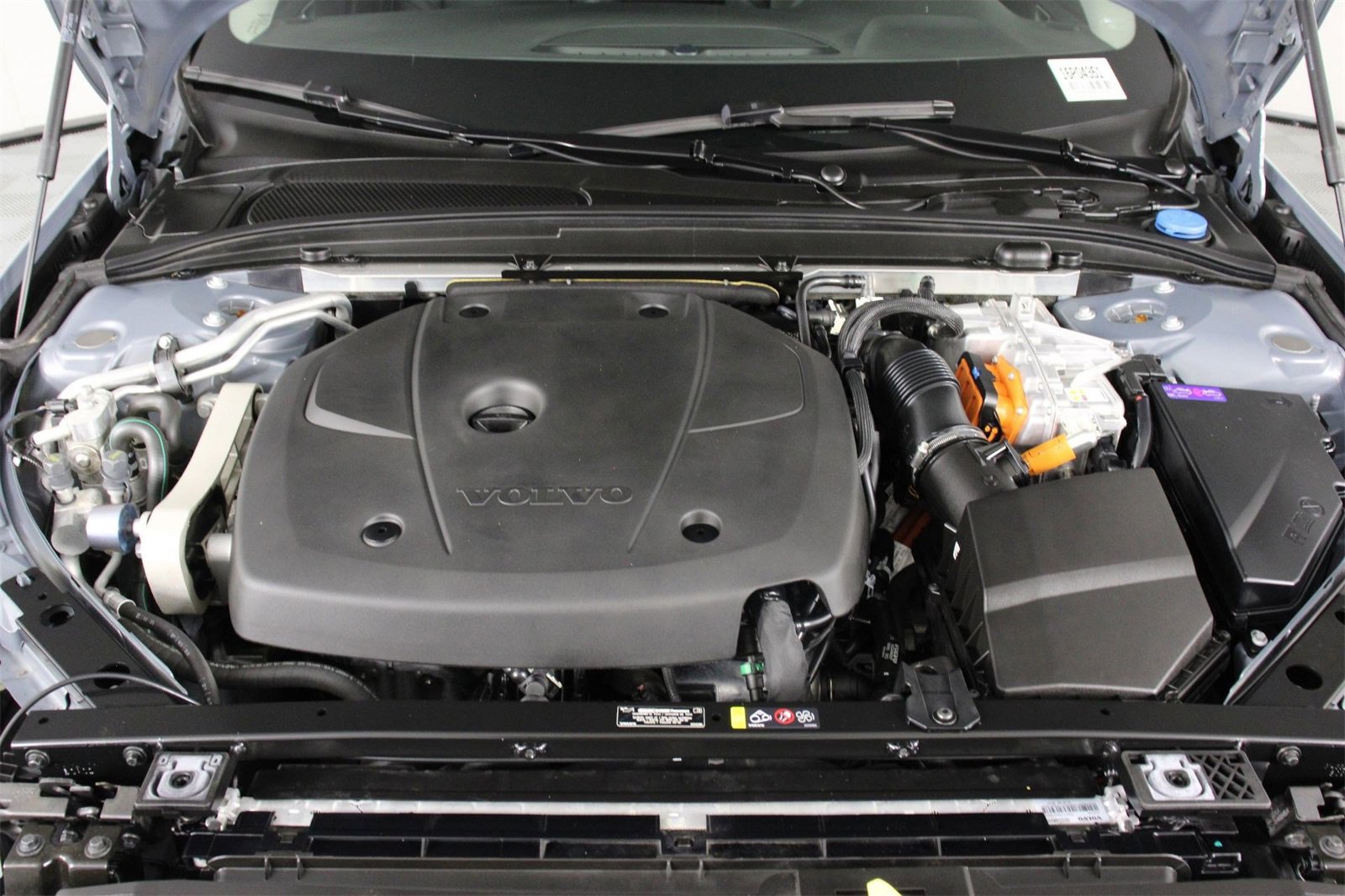 Certified 2023 Volvo S60 T8 Plus w/ Climate Package image 24