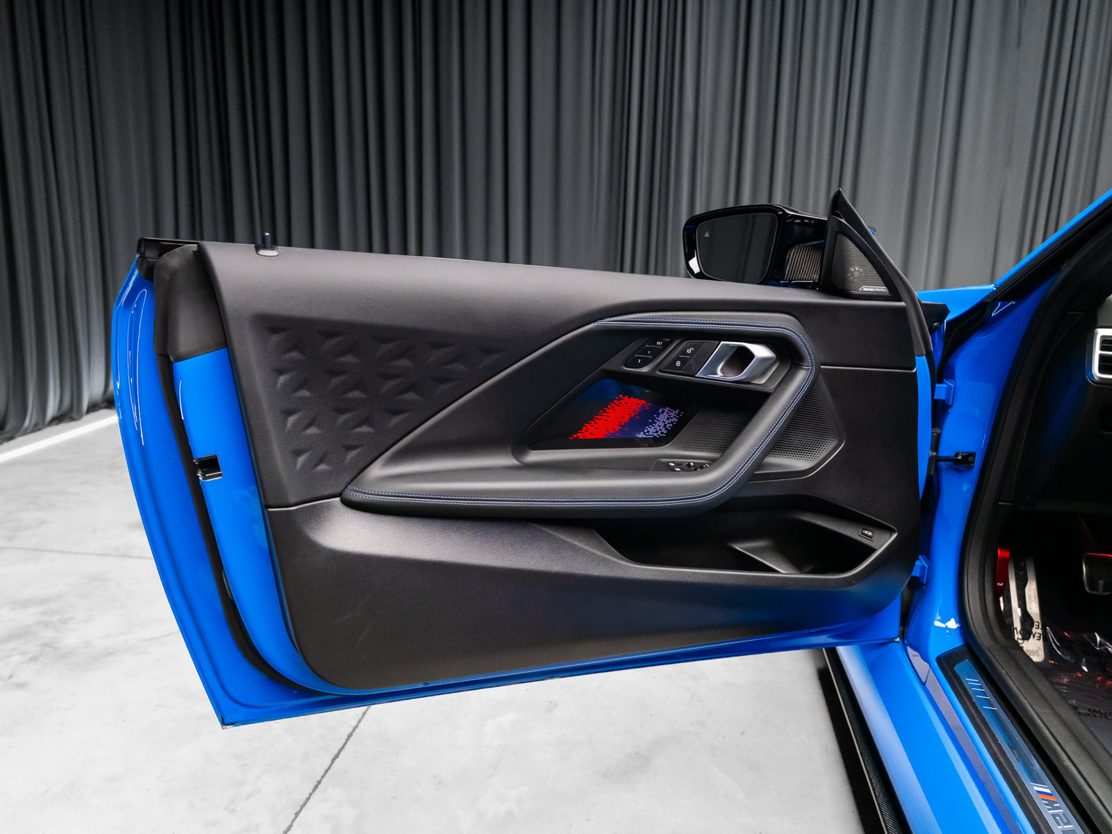 Used 2025 BMW M2 w/ Lighting Package RWD image 71