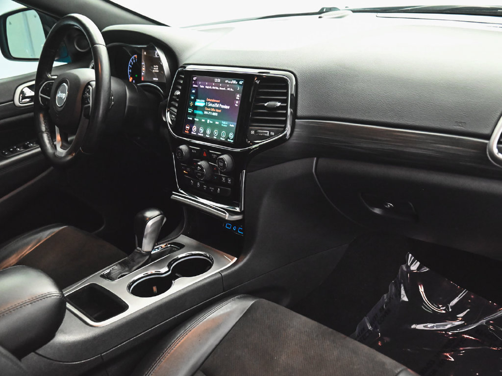 Used 2021 Jeep Grand Cherokee Laredo X AWD/4WD image 35