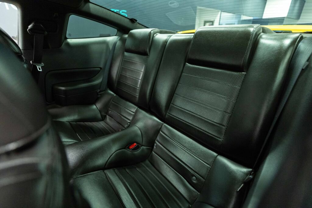 Used 2005 Ford Mustang GT Premium image 10