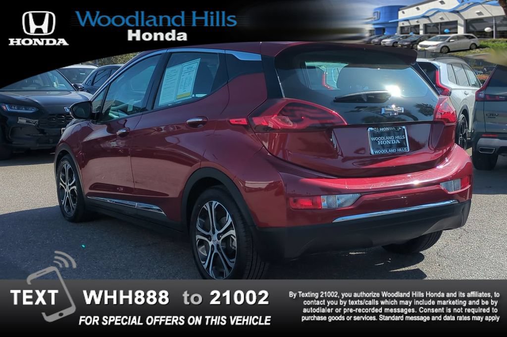 Used 2020 Chevrolet Bolt Premier w/ Infotainment Package FWD image 7