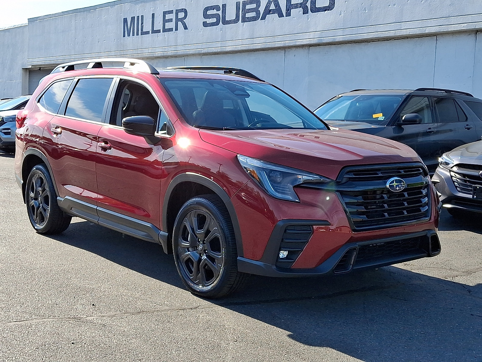 Certified 2025 Subaru Ascent Onyx Edition w/ Popular Package #2 AWD/4WD image 1