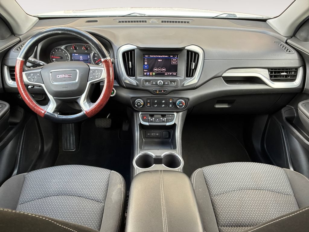 Used 2022 GMC Terrain SLE FWD image 10