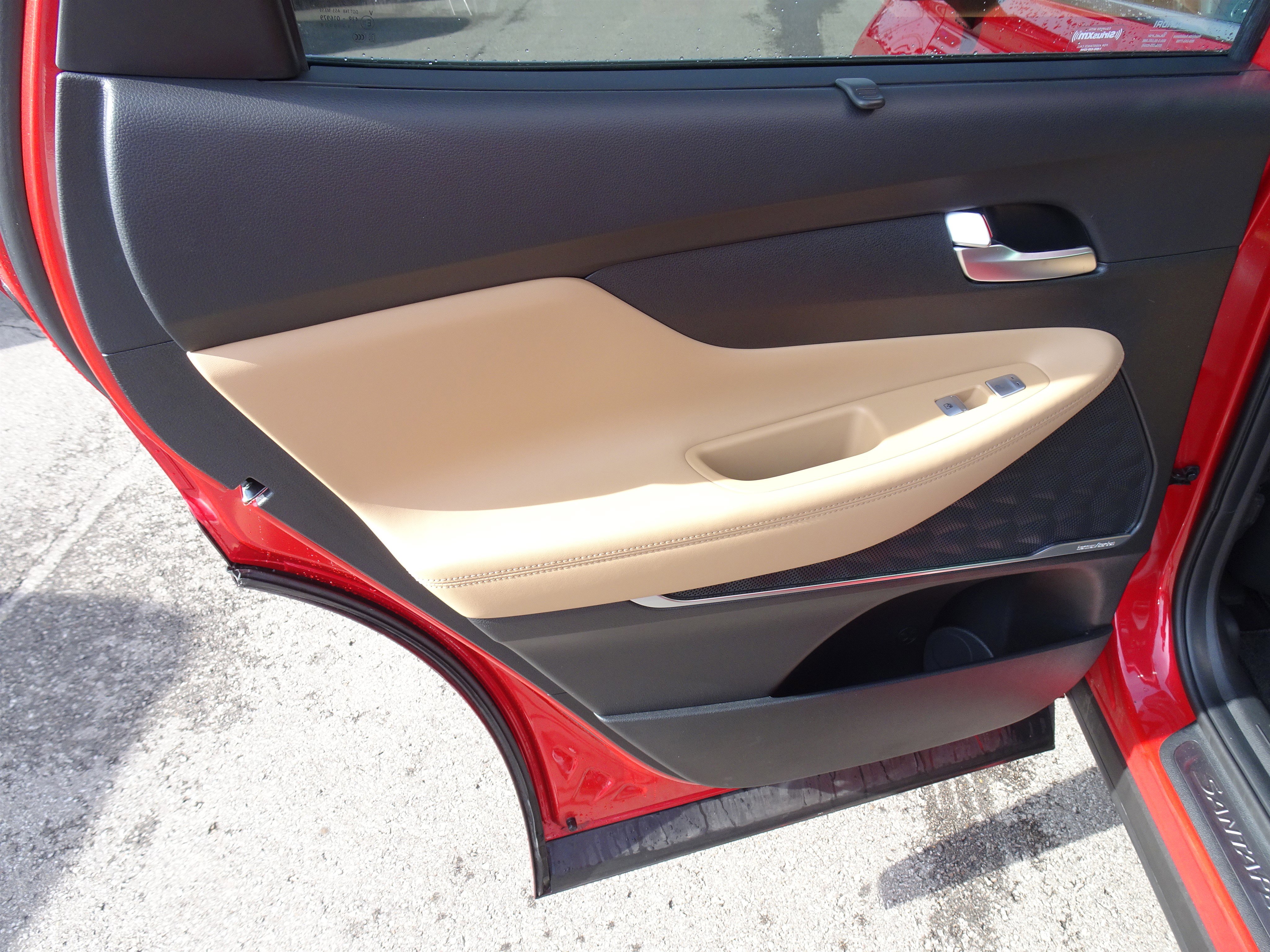 Used 2023 Hyundai Santa Fe Calligraphy w/ Cargo Package AWD/4WD image 18