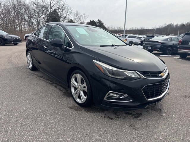 Used 2017 Chevrolet Cruze Premier image 3