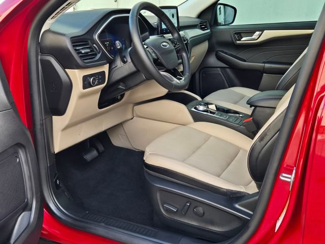 Used 2022 Ford Escape SEL w/ Technology Package image 14