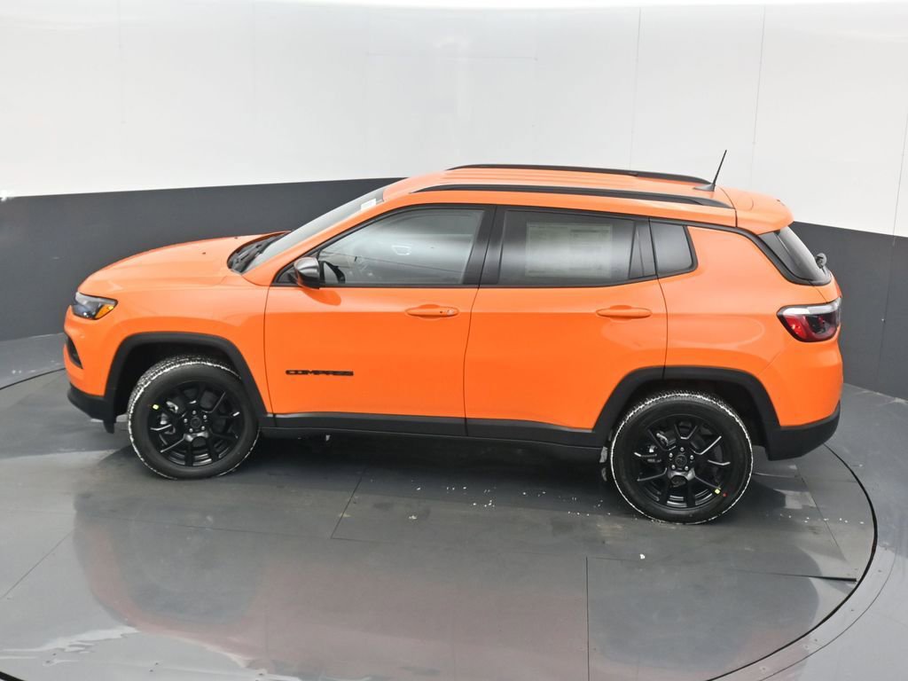 New 2026 Jeep Compass Latitude image 39